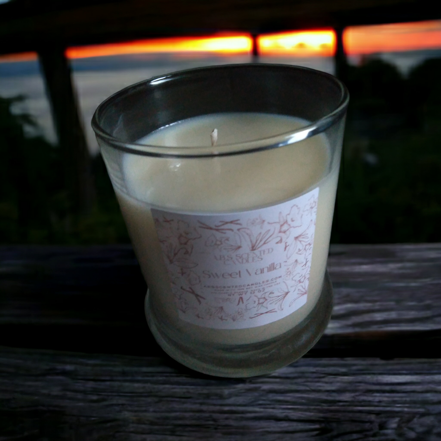 Sweet Vanilla Scented Candles